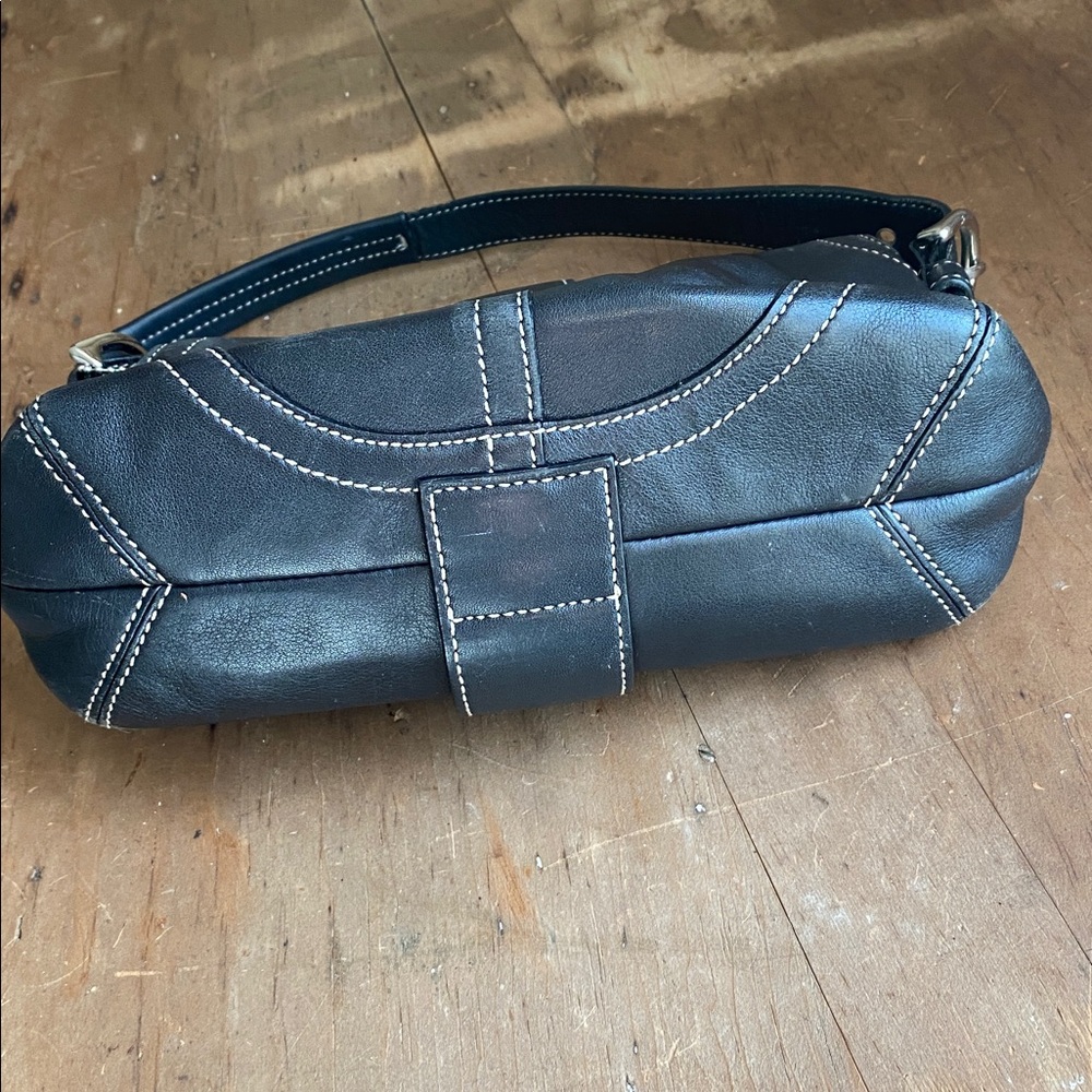 Vintage Coach Black Leather Soho Buckle Y2K Shoulder Bag No. 1446 - Picture 9 of 11